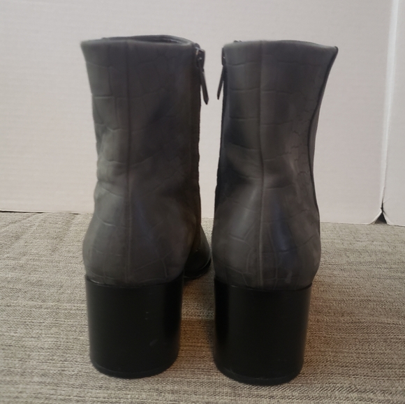 Sam Edelman Joey Steel Gray Croc Embossed Ankle Boots - Picture 8 of 9